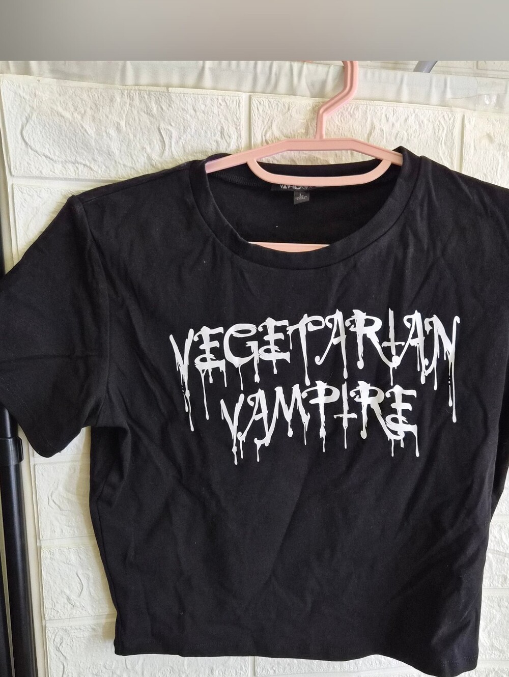 Widow Black crop tee Twilight Dripping Vegetarian Vampire Movie Y2k Style Sz L